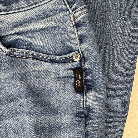 Silver Boyfriend Denim Jeans Distressed With patches Western Glove Works Size 27 - Picture 6 of 9